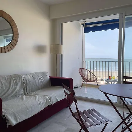 Lägenhet Studio Ideal Face Mer Avec Terrasse Et Parking A Royan, Pres Des Commerces Et De La Plage - Fr-1-494-169 *