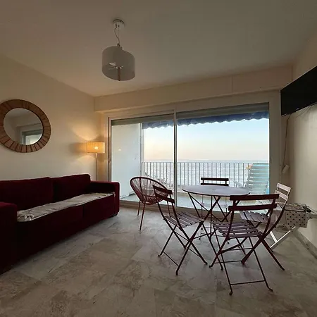 Studio Ideal Face Mer Avec Terrasse Et Parking A Royan, Pres Des Commerces Et De La Plage - Fr-1-494-169 Lägenhet *